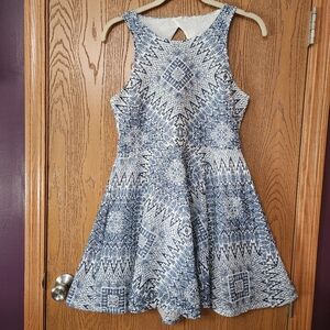 Chic Geometric Sleeveless Dress